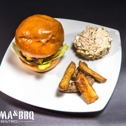 Angus Burger, káposztasaláta, steak burgonya